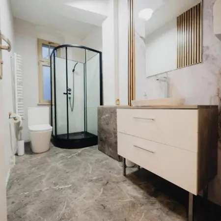 Jadwigii - 24h Self Check-in بيت شباب بوزنان